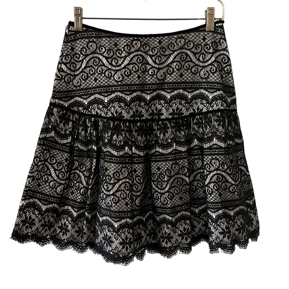 Rachelle Size 0 Black & White Lace Skirt Dropped Waist Fancy Y2K